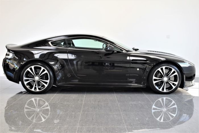 Aston Martin Vantage 5.9 2dr Hatchback Petrol Black