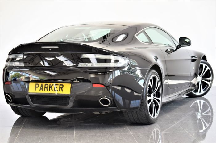 Aston Martin Vantage 5.9 2dr Hatchback Petrol Black