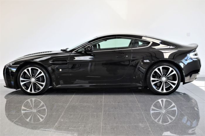 Aston Martin Vantage 5.9 2dr Hatchback Petrol Black