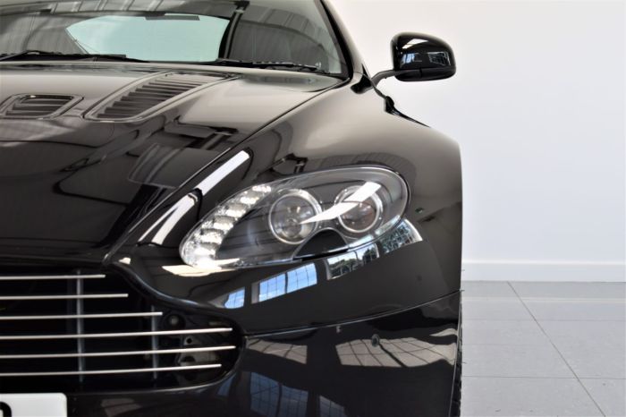 Aston Martin Vantage 5.9 2dr Hatchback Petrol Black