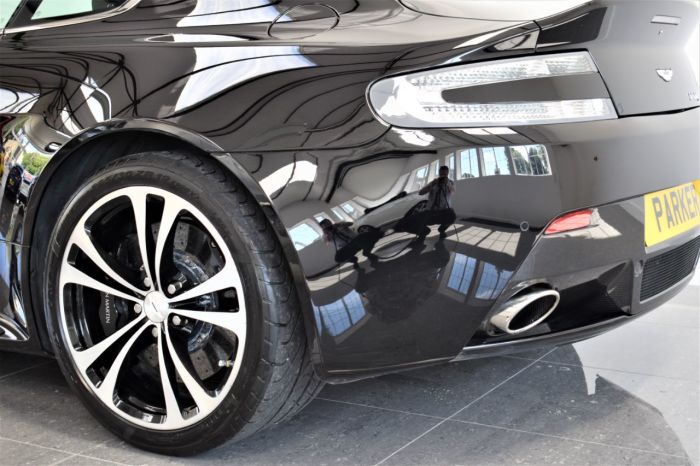Aston Martin Vantage 5.9 2dr Hatchback Petrol Black
