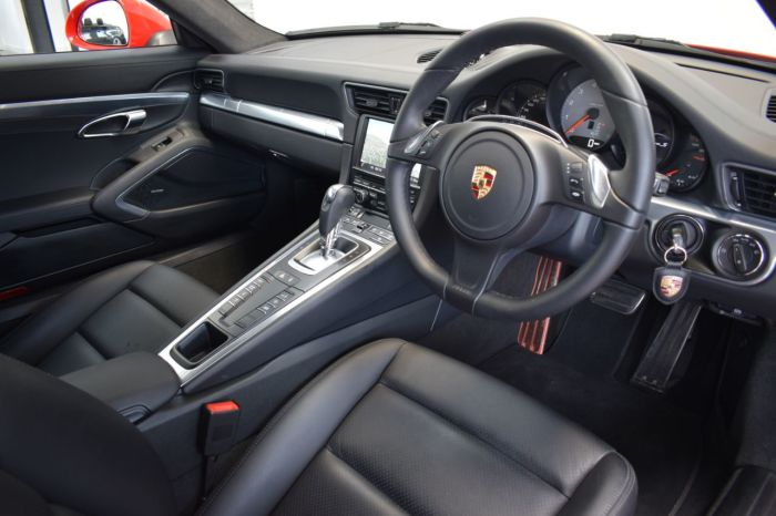 Porsche 911 3.8 S 2dr PDK Coupe Petrol Guards Red