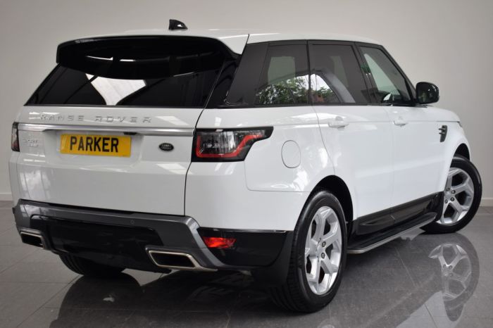 Land Rover Range Rover Sport 3.0 SDV6 HSE 5dr Auto Estate Diesel Fuji White