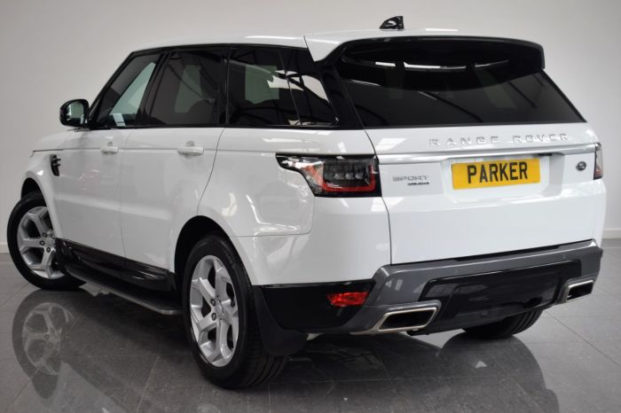 Land Rover Range Rover Sport 3.0 SDV6 HSE 5dr Auto Estate Diesel Fuji White