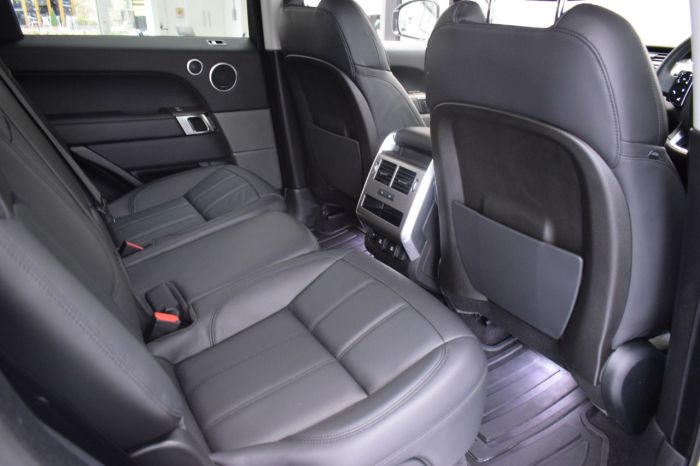 Land Rover Range Rover Sport 3.0 SDV6 HSE 5dr Auto Estate Diesel Fuji White