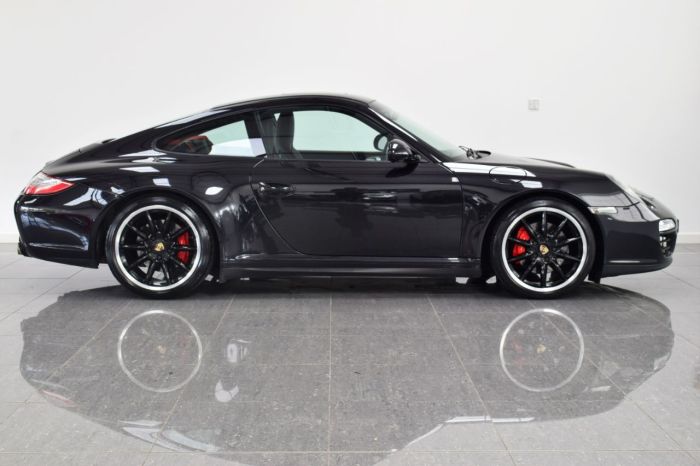 Porsche 911 3.8 GTS 2dr PDK Coupe Petrol Basalt Black