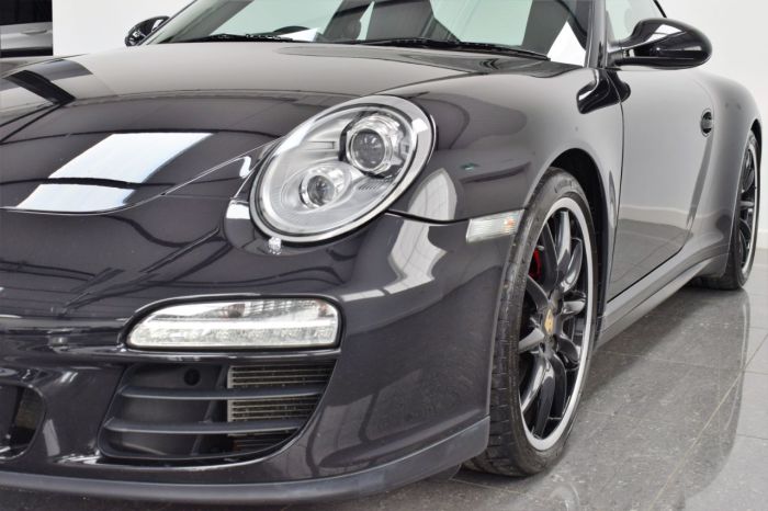 Porsche 911 3.8 GTS 2dr PDK Coupe Petrol Basalt Black