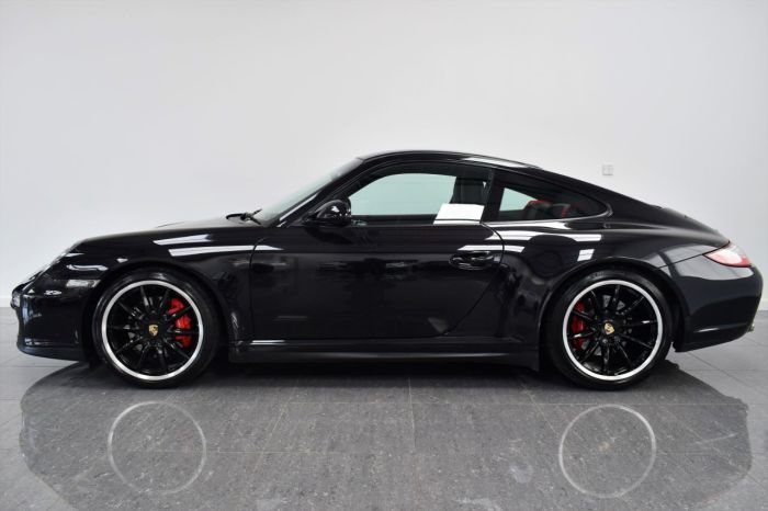Porsche 911 3.8 GTS 2dr PDK Coupe Petrol Basalt Black
