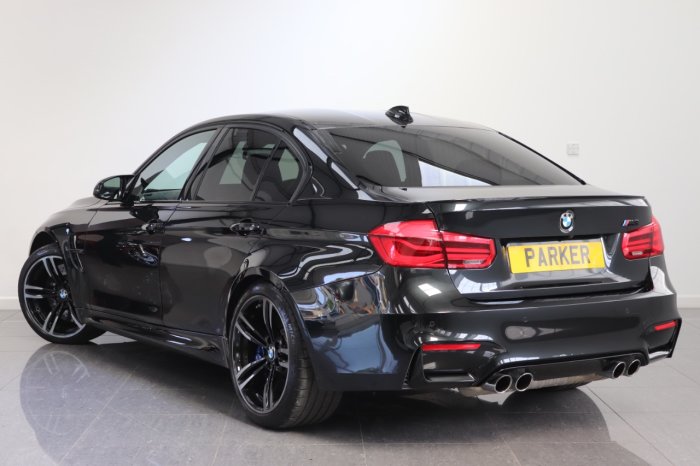 BMW M3 3.0 M3 S-A Saloon Petrol Black Sapphire Metallic