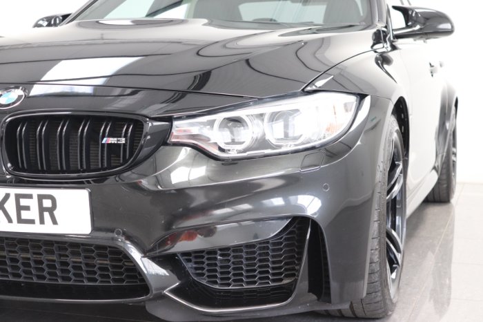 BMW M3 3.0 M3 S-A Saloon Petrol Black Sapphire Metallic