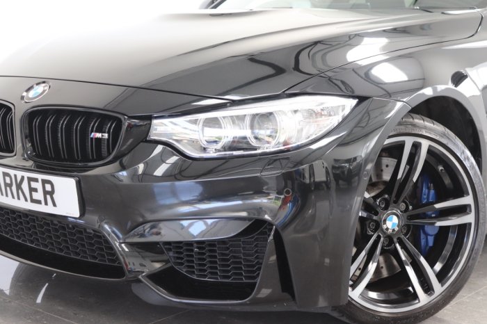 BMW M3 3.0 M3 S-A Saloon Petrol Black Sapphire Metallic