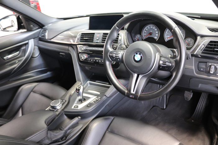 BMW M3 3.0 M3 S-A Saloon Petrol Black Sapphire Metallic