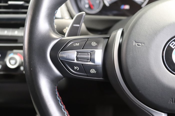 BMW M3 3.0 M3 S-A Saloon Petrol Black Sapphire Metallic