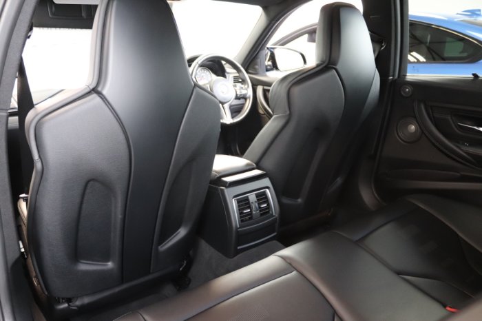 BMW M3 3.0 M3 S-A Saloon Petrol Black Sapphire Metallic