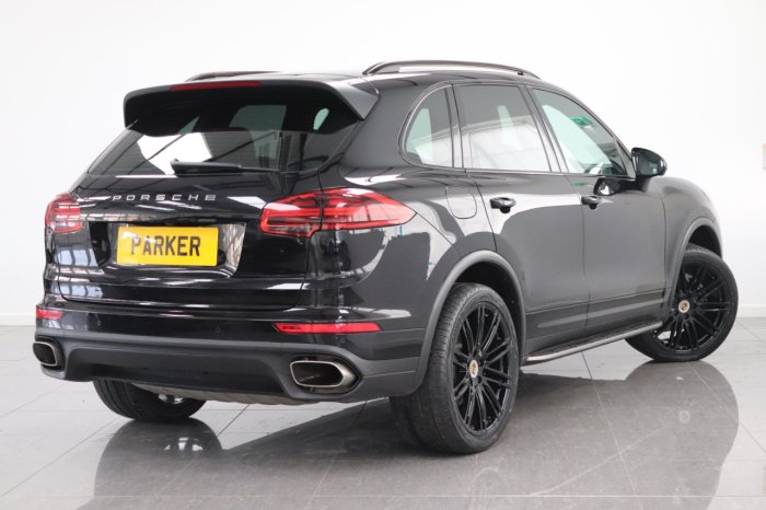 Porsche Cayenne 3.0 Diesel 5dr Tiptronic S Estate Diesel Black