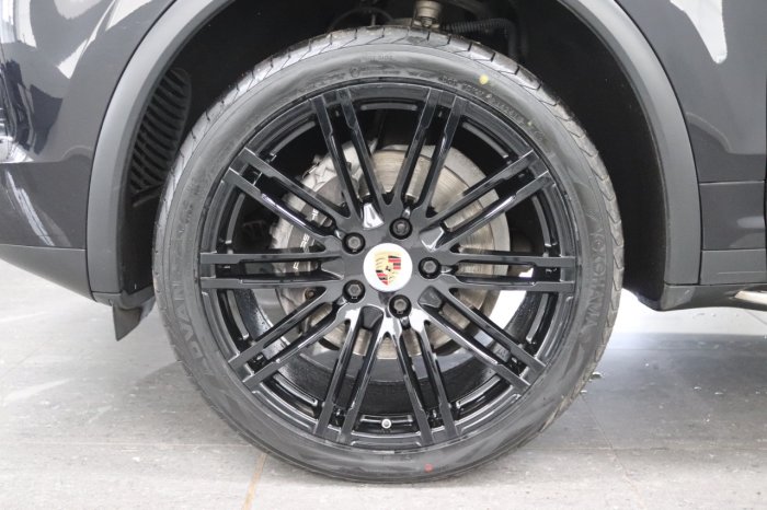 Porsche Cayenne 3.0 Diesel 5dr Tiptronic S Estate Diesel Black