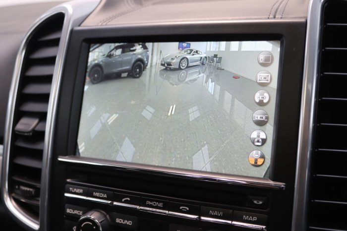 Porsche Cayenne 3.0 Diesel 5dr Tiptronic S Estate Diesel Black