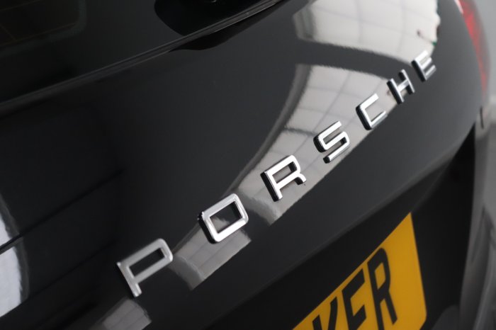 Porsche Cayenne 3.0 Diesel 5dr Tiptronic S Estate Diesel Black